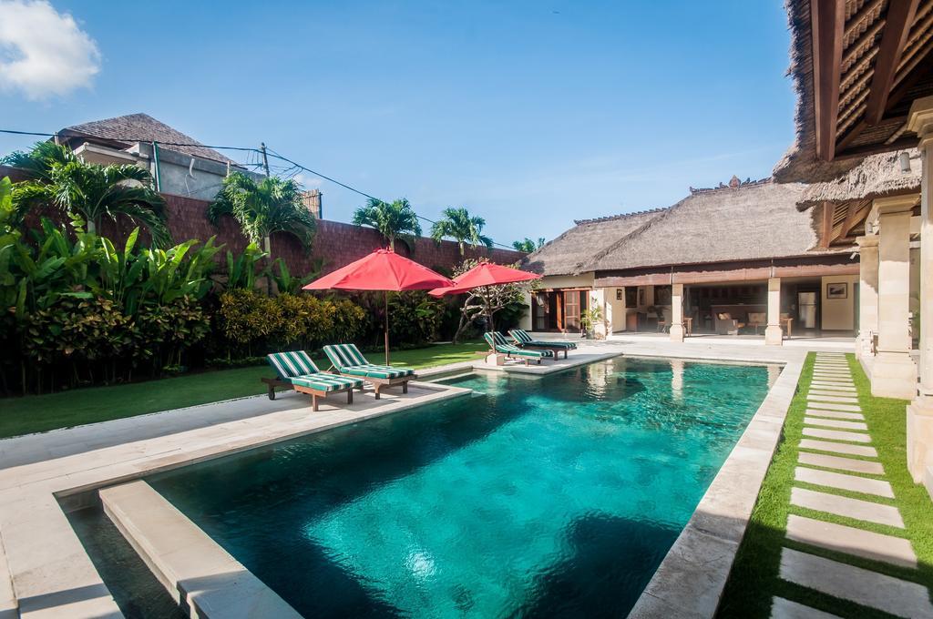 Vara Villa Kuta (Bali)